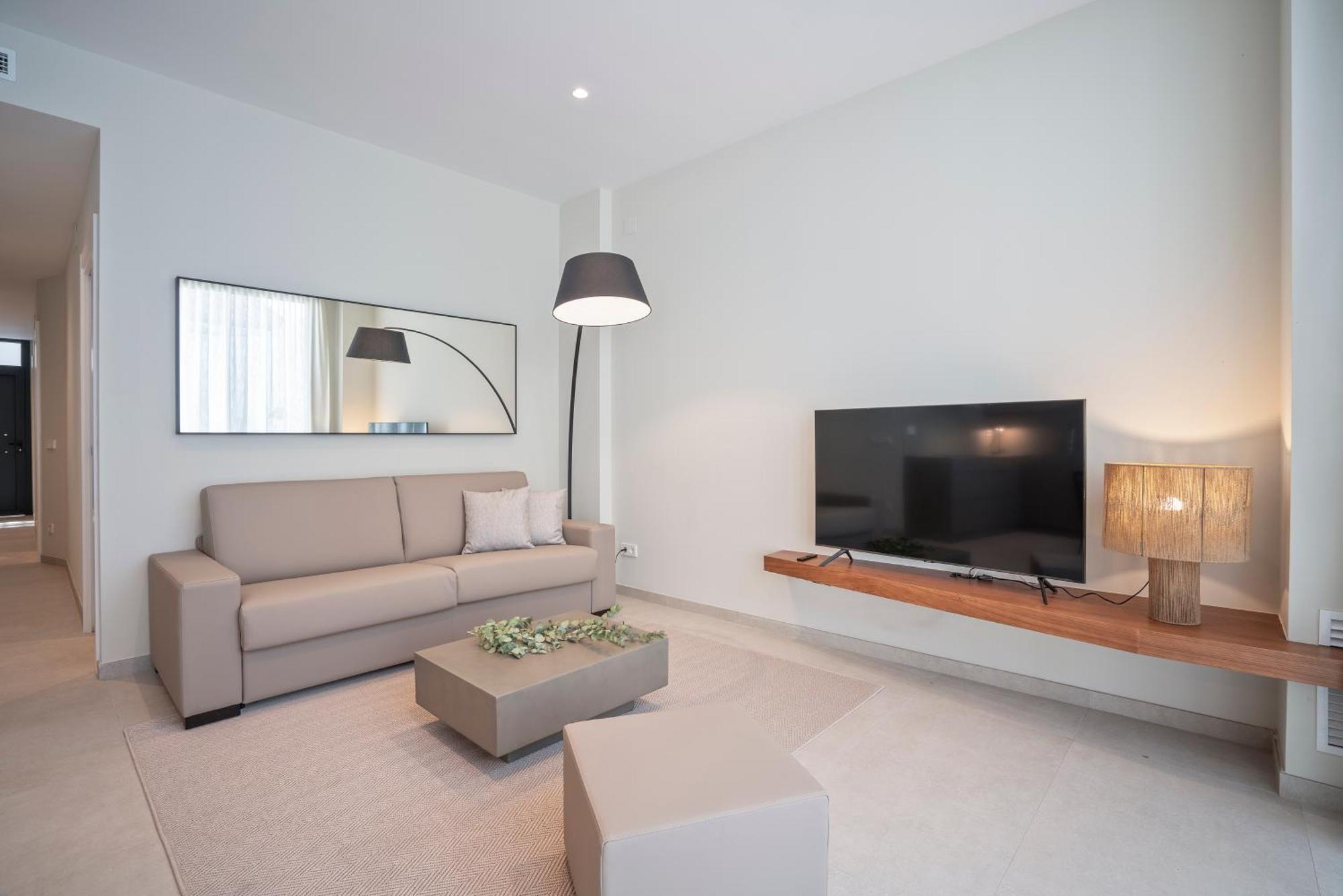 Sitges Spaces Garden Condo-2 Bedrooms, 2 Bathrooms, Garden Terrace, Near Center, Sleeps Up To 6- Monthly Rentals Only Eksteriør bilde