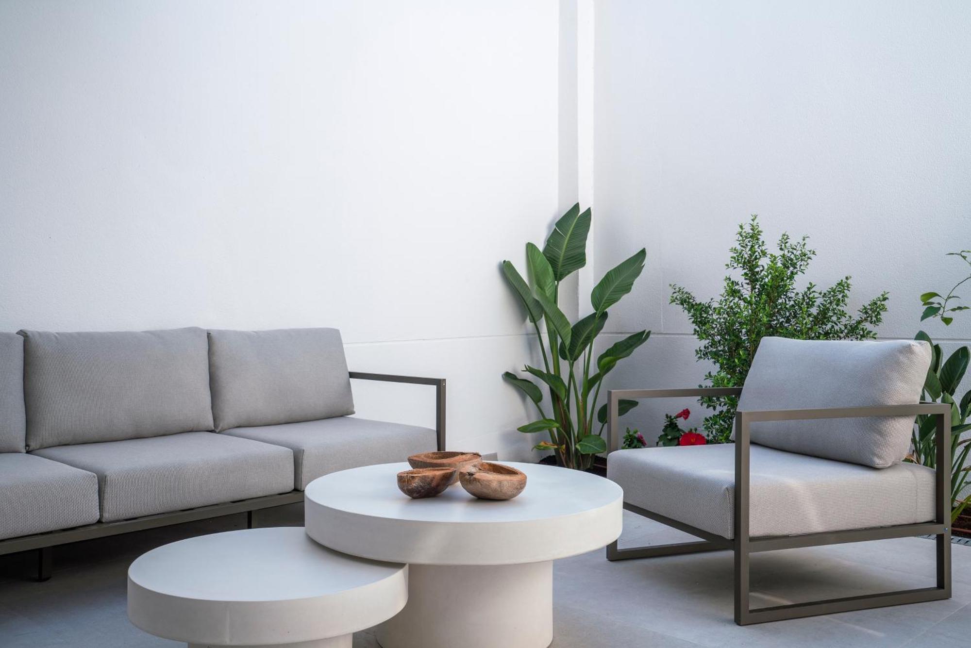 Sitges Spaces Garden Condo-2 Bedrooms, 2 Bathrooms, Garden Terrace, Near Center, Sleeps Up To 6- Monthly Rentals Only Eksteriør bilde